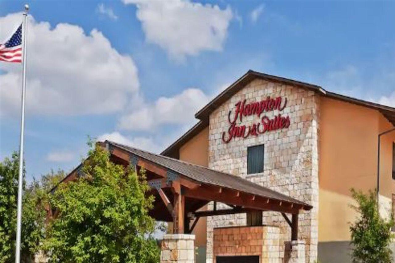 Hampton Inn And Suites Austin - Lakeway Exterior photo